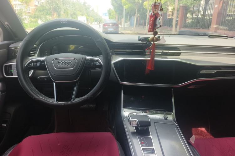 Used Audi A6L 2023 Revised 40 TFSI Luxury Dynamic Edition Center Console
