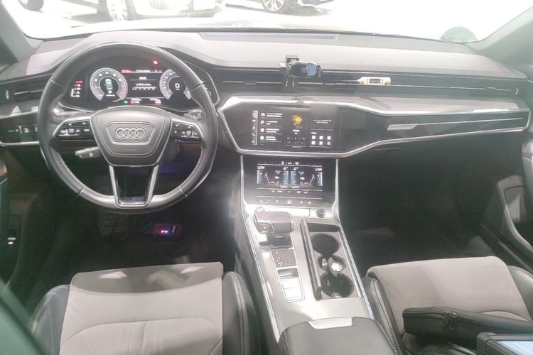 Used Audi A6L 2023 45 TFSI Prestige Dynamic Edition Center Console
