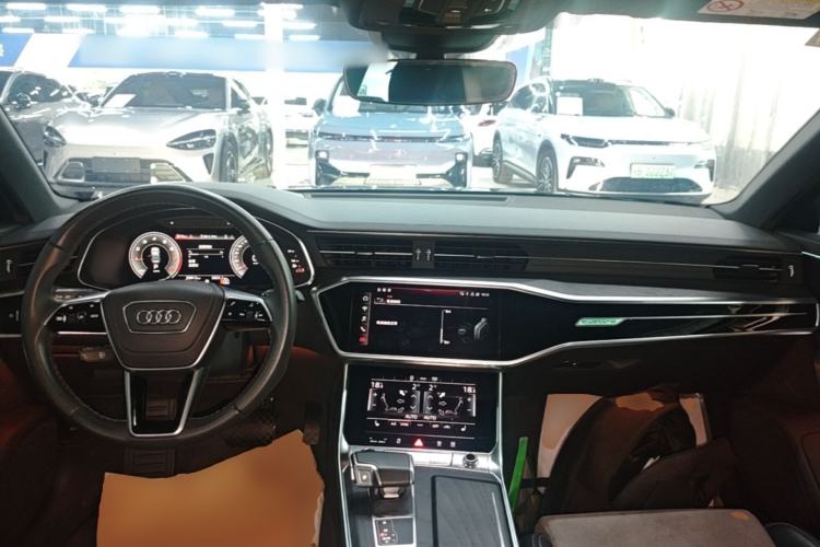 Used Audi A6L 2023 Revised Edition 45 TFSI quattro Prestige Dynamic Version Center Console