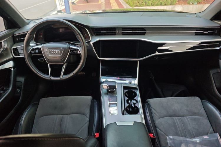 Used Audi A6L 2023 Revised 45 TFSI Prestige Dynamic Edition Center Console