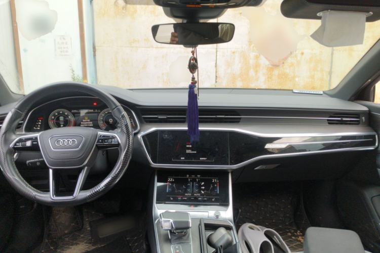 Used Audi A6L 2023 Revised Edition 45 TFSI quattro Prestige Dynamic Version Center Console
