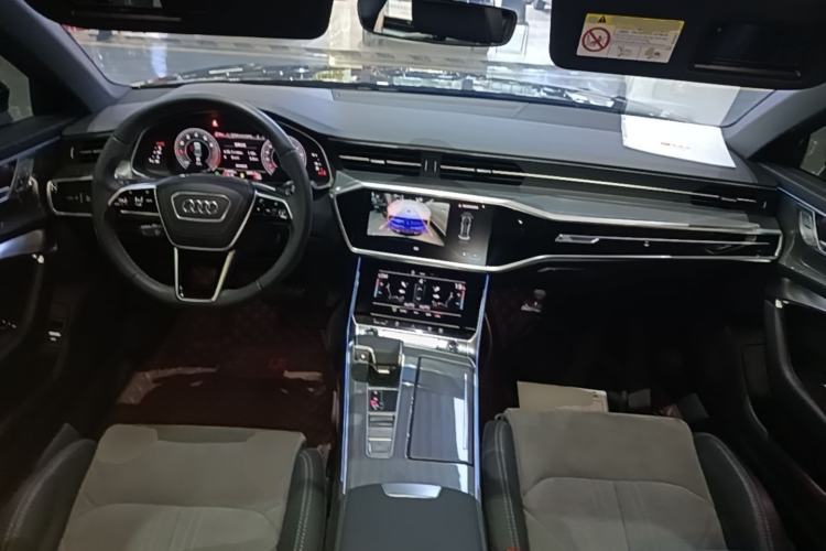 Used Audi A6L 2023 40 TFSI Luxury Dynamic Model Center Console
