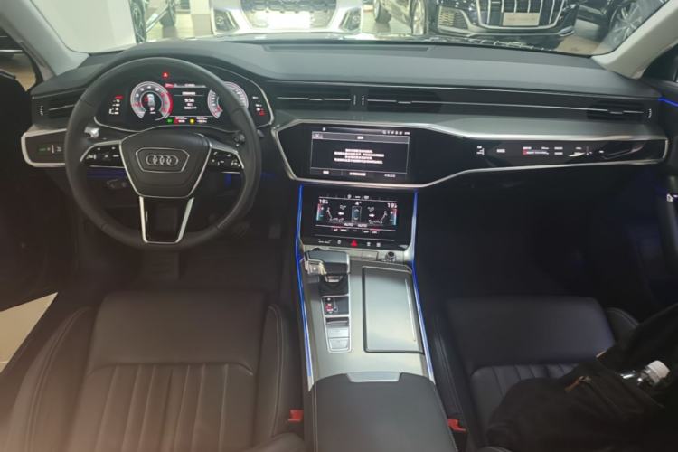 Used Audi A6L 2023 Revised 40 TFSI Luxury Prestige Edition Center Console