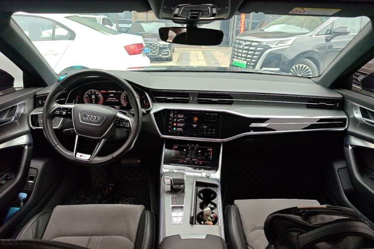 Used Audi A6L 2023 45 TFSI Prestige Dynamic Edition Center Console