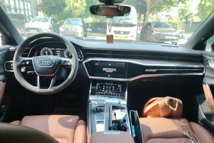 Used Audi A6L 2023 45 TFSI quattro Prestige Dynamic Edition Center Console