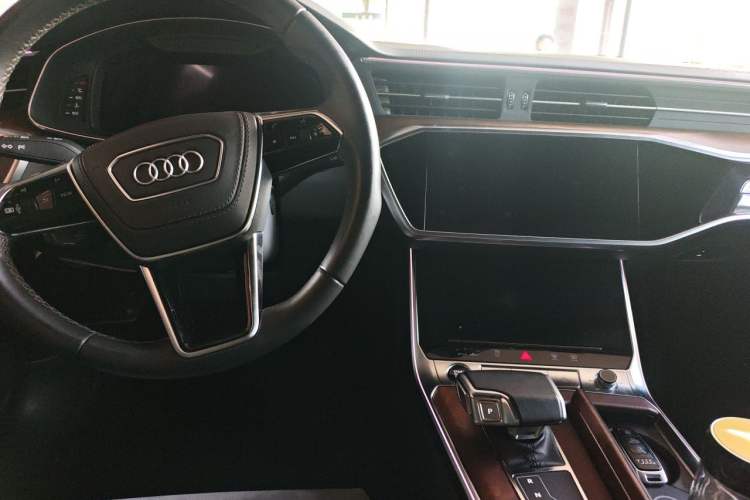 Used Audi A6L 2023 45 TFSI quattro Prestige Dynamic Edition Center Console