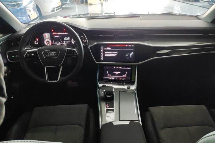 Used Audi A6L 2023 40 TFSI Luxury Dynamic Model Center Console