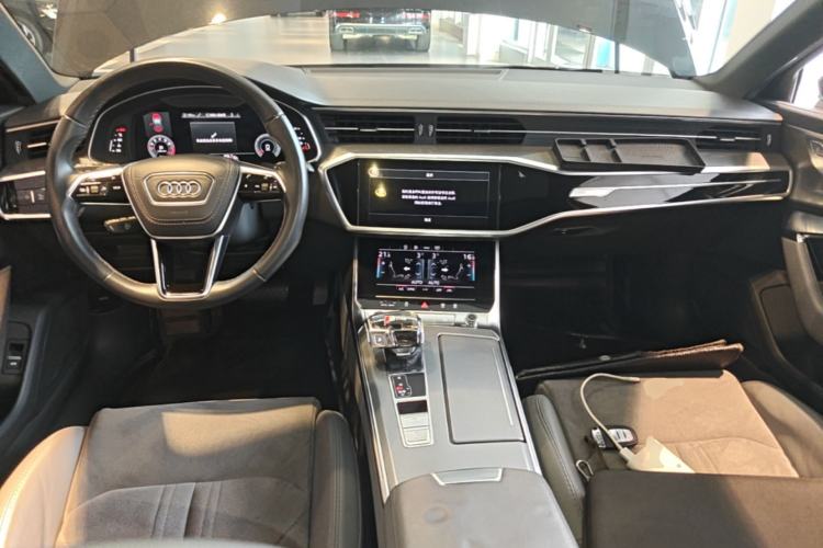 Used Audi A6L 2023 45 TFSI Prestige Dynamic Edition Center Console