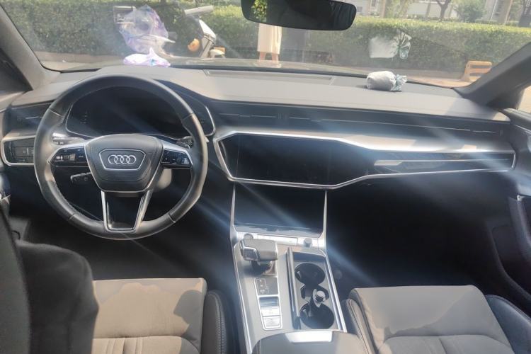 Used Audi A6L 2023 Revised 45 TFSI Prestige Dynamic Edition Center Console