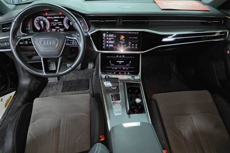 Used Audi A6L 2023 40 TFSI Luxury Dynamic Model Center Console