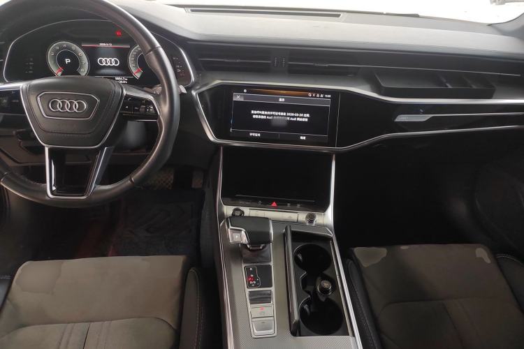 Used Audi A6L 2023 40 TFSI Luxury Dynamic Model Center Console