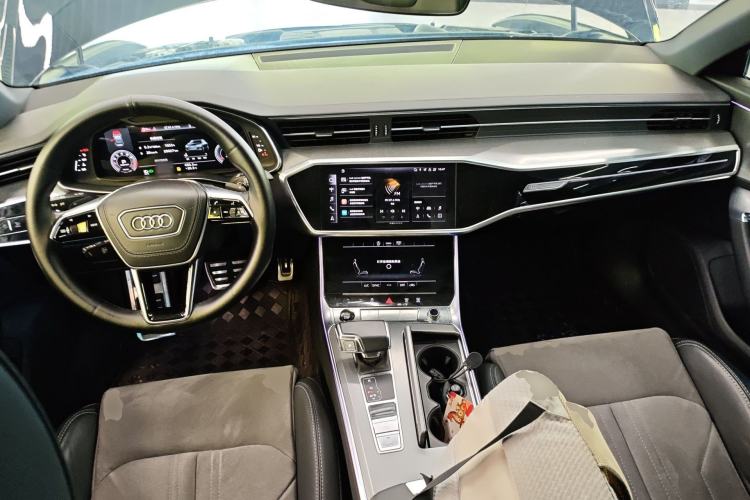 Used Audi A6L 2023 40 TFSI Luxury Dynamic Model Center Console