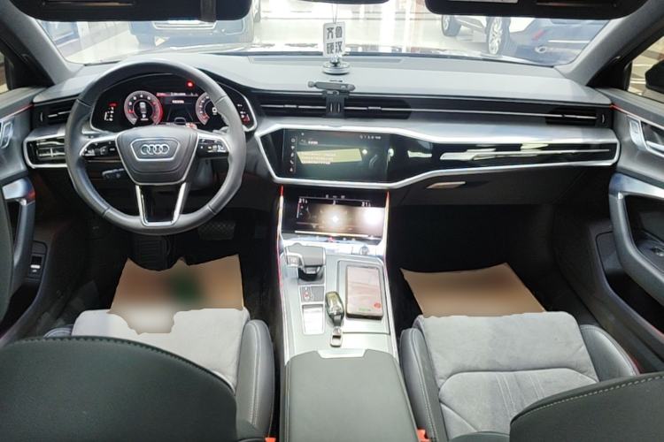 Used Audi A6L 2023 Revised 40 TFSI Luxury Dynamic Edition Center Console