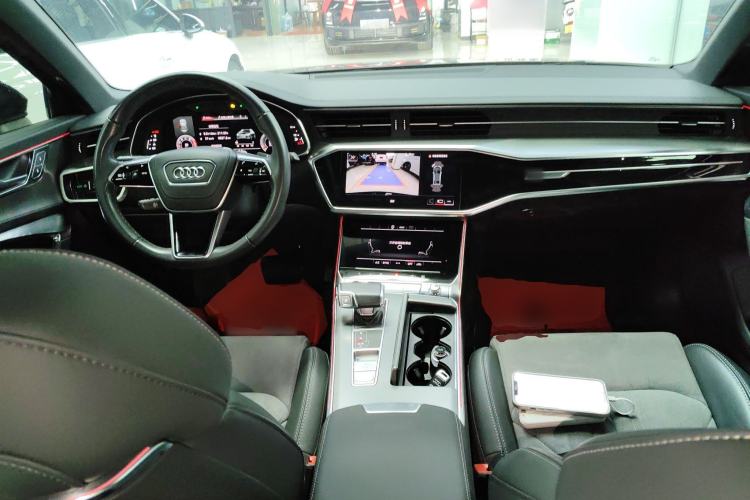 Used Audi A6L 2023 Revised 40 TFSI Luxury Dynamic Edition Center Console