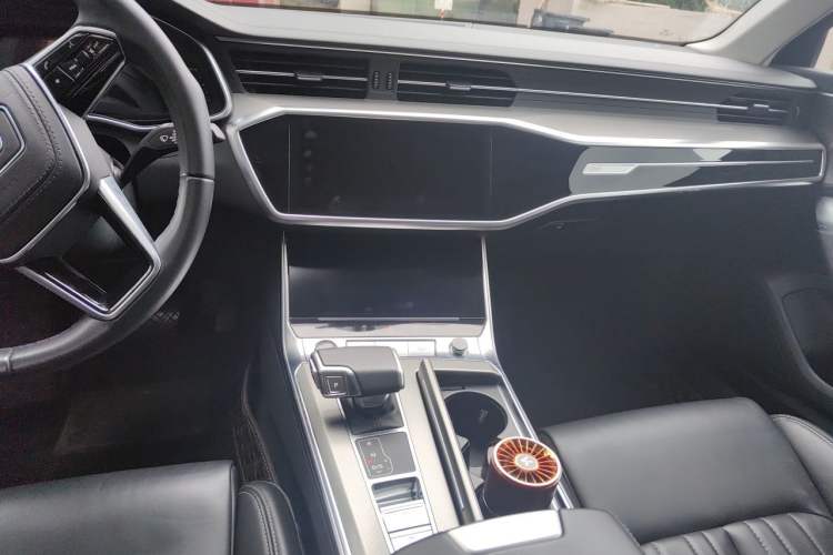 Used Audi A6L 2023 Revised 40 TFSI Luxury Prestige Edition Center Console