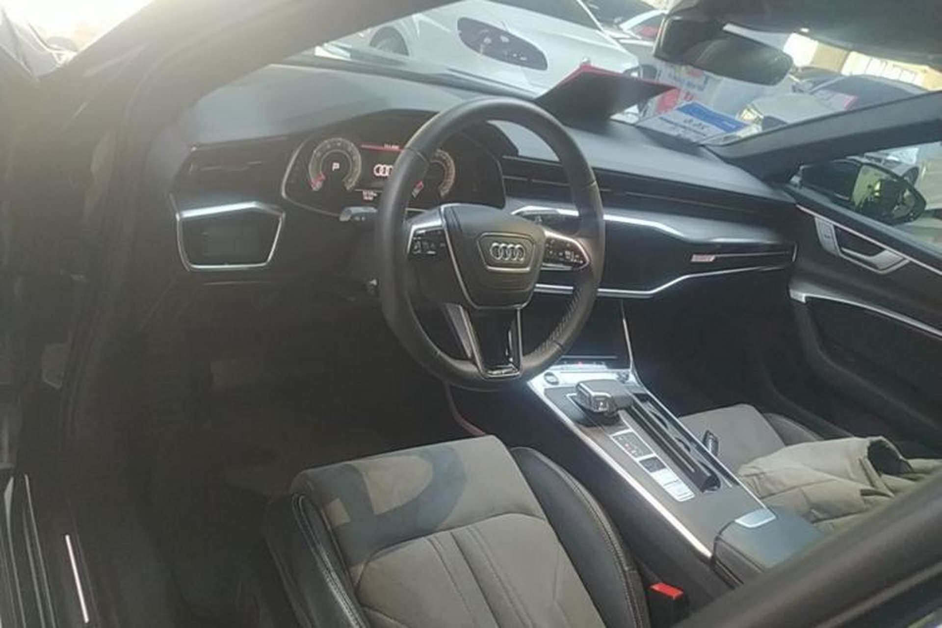 Used Audi A6L 2023 Revised Edition 45 TFSI quattro Prestige Dynamic Version Center Console