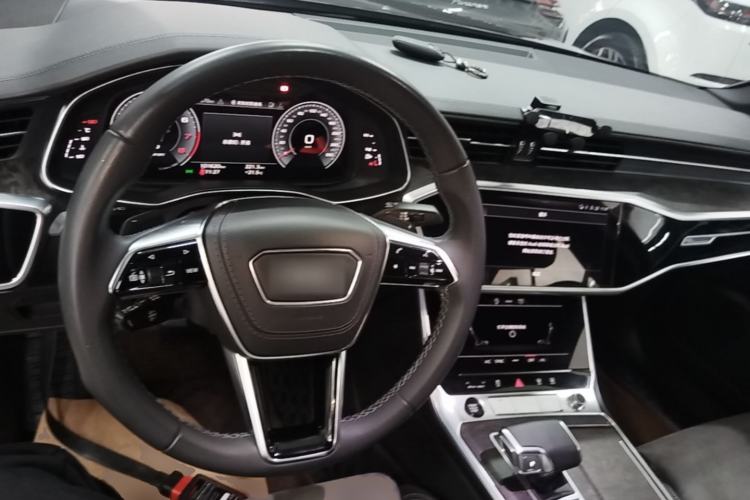 Used Audi A6L 2023 45 TFSI Prestige Dynamic Edition Center Console