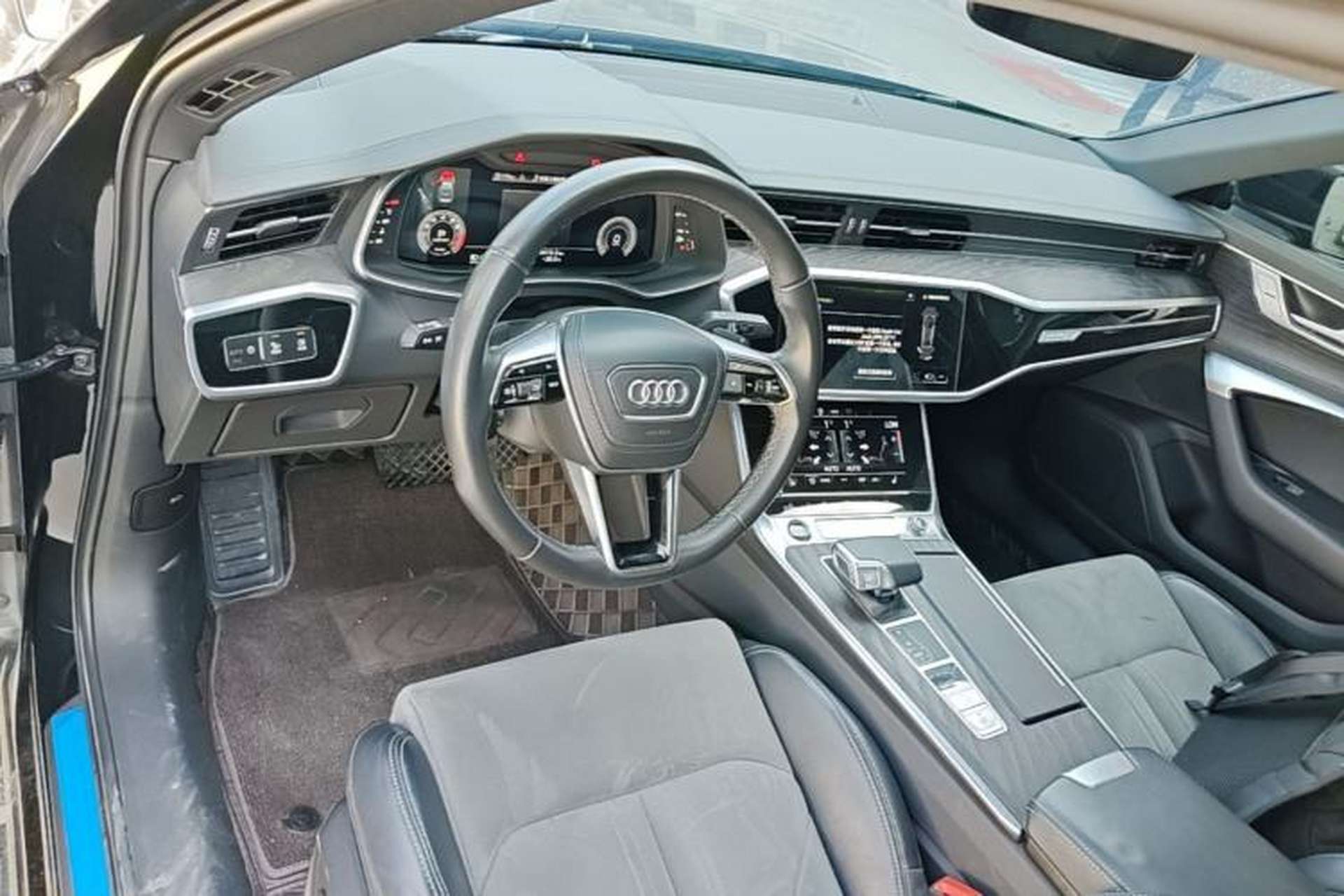 Used Audi A6L 2023 Revised Edition 45 TFSI quattro Prestige Dynamic Version Center Console