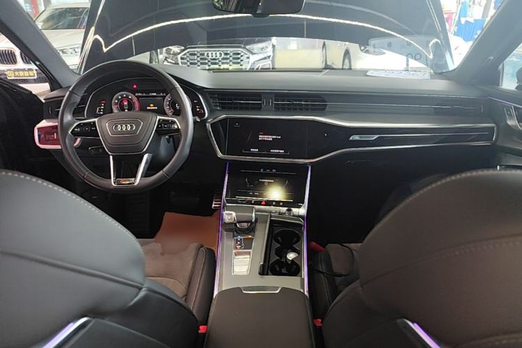 Used Audi A6L 2023 Revised 40 TFSI Luxury Dynamic Edition Center Console