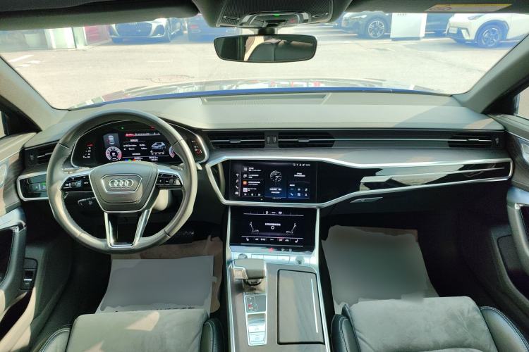 Used Audi A6L 2023 Revised Edition 45 TFSI quattro Prestige Dynamic Version Center Console