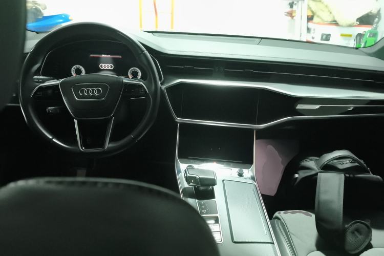 Used Audi A6L 2023 Revised 45 TFSI Prestige Dynamic Edition Center Console