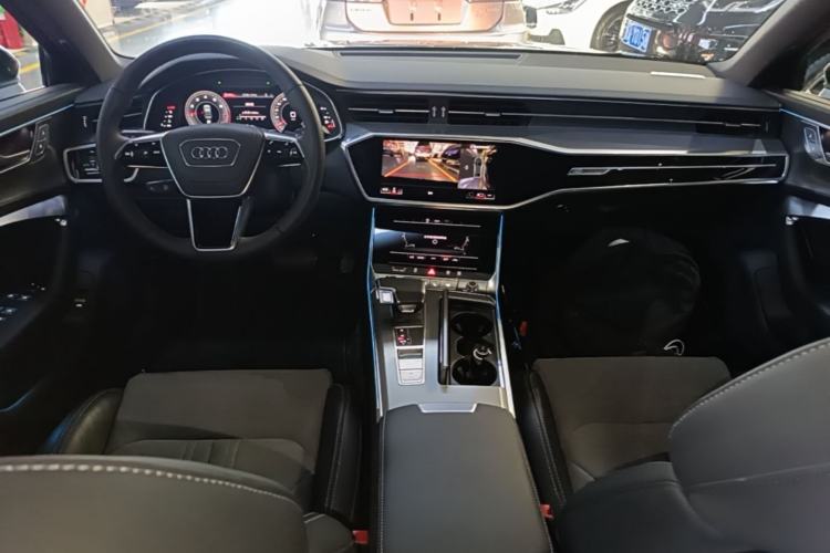 Used Audi A6L 2023 Revised 45 TFSI Prestige Dynamic Edition Center Console
