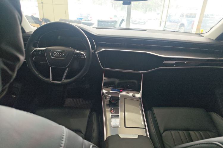 Used Audi A6L 2023 45 TFSI Prestige Dynamic Edition Center Console