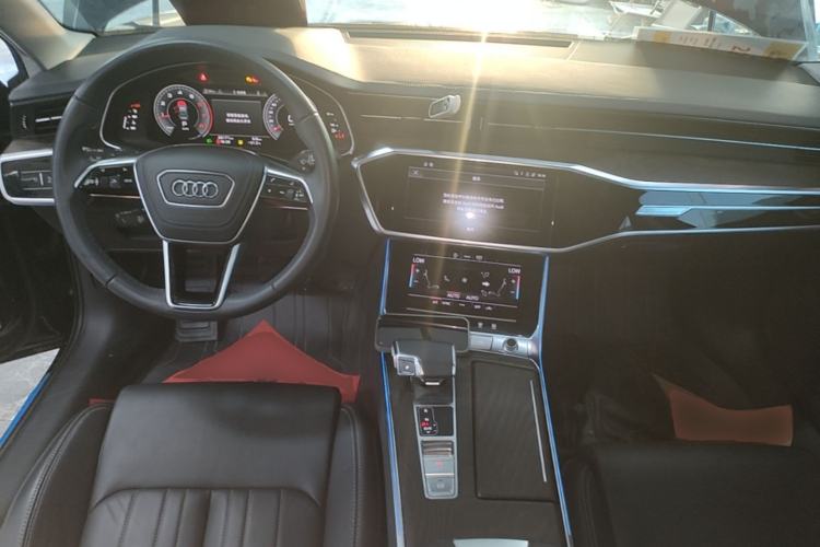 Used Audi A6L 2023 Revised 40 TFSI Luxury Prestige Edition Center Console