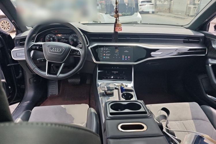Used Audi A6L 2023 Revised Edition 45 TFSI quattro Prestige Dynamic Version Center Console