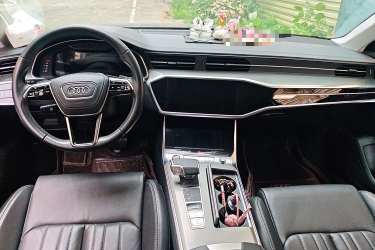 Used Audi A6L 2023 40 TFSI Luxury Prestige Edition Center Console