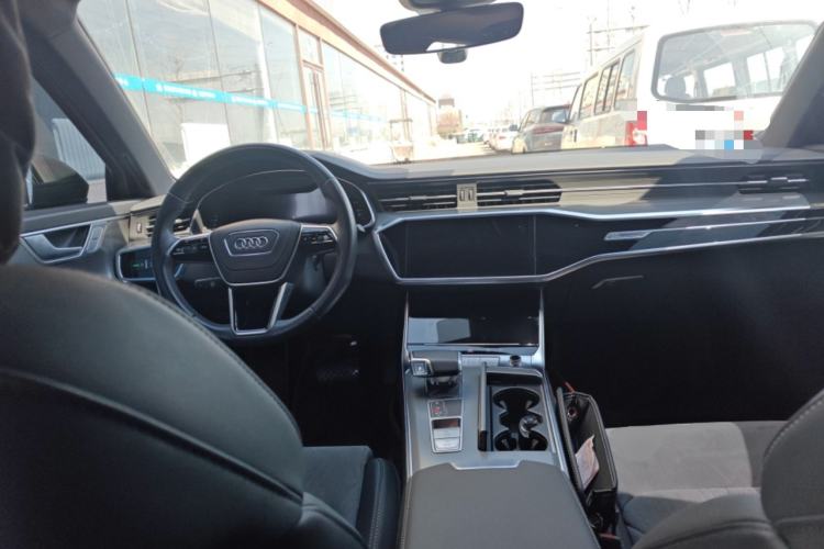 Used Audi A6L 2023 Revised 40 TFSI Luxury Dynamic Edition Center Console
