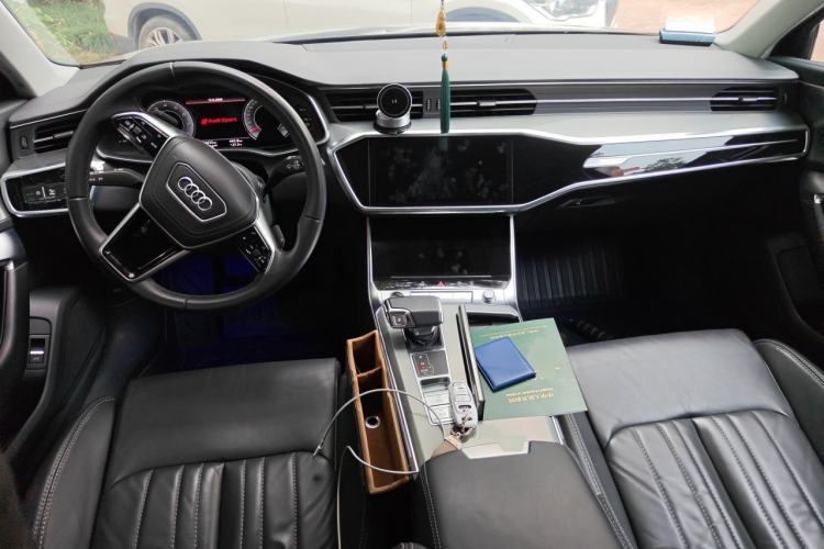 Used Audi A6L 2023 40 TFSI Luxury Prestige Edition Center Console
