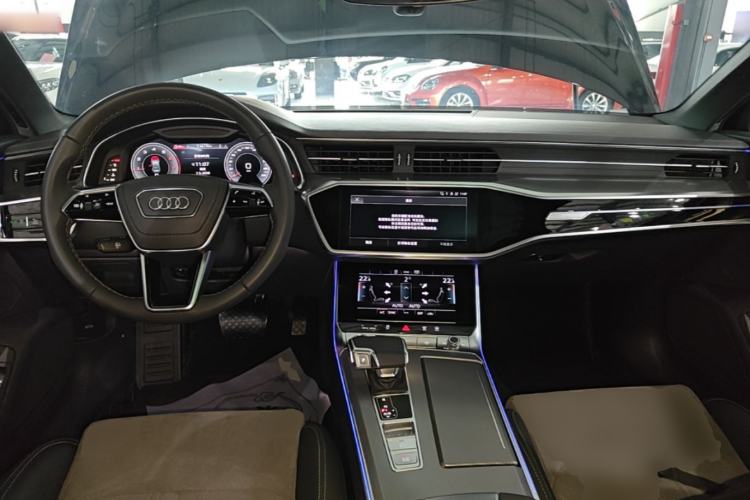 Used Audi A6L 2023 Revised 40 TFSI Luxury Dynamic Edition Center Console