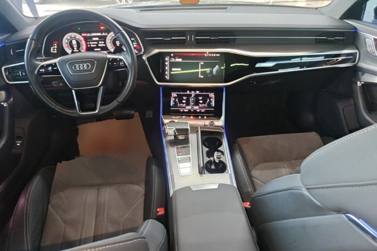 Used Audi A6L 2023 Revised 40 TFSI Luxury Dynamic Edition Center Console