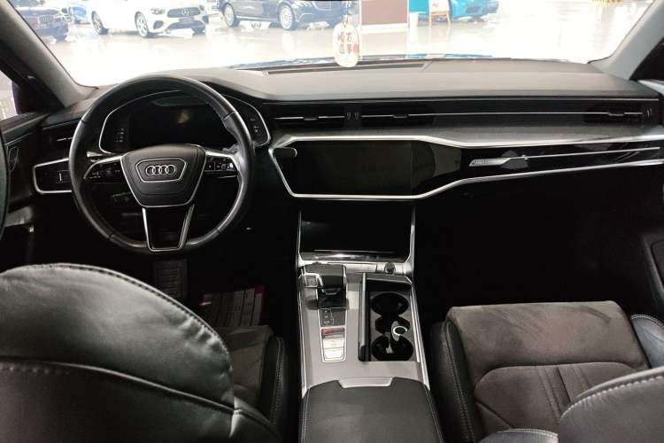Used Audi A6L 2023 45 TFSI Prestige Dynamic Edition Center Console