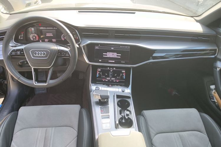 Used Audi A6L 2023 Revised 40 TFSI Luxury Dynamic Edition Center Console