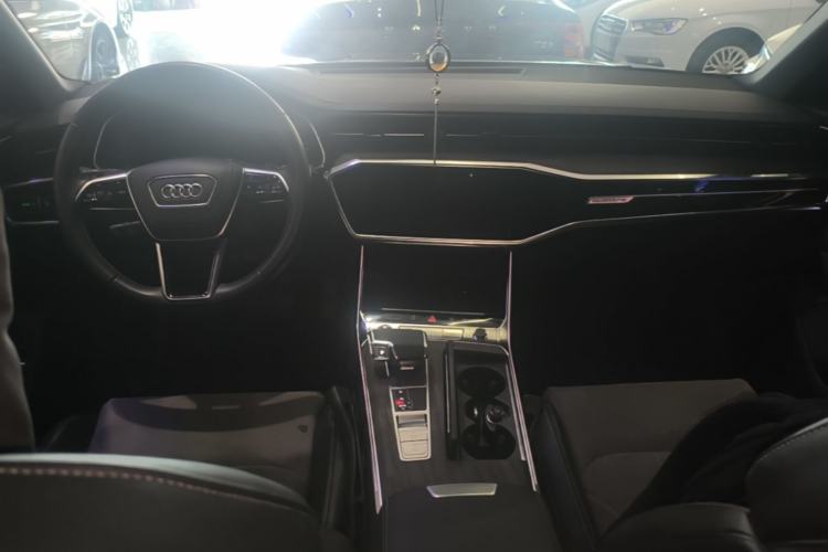 Used Audi A6L 2023 Revised Edition 45 TFSI quattro Prestige Dynamic Version Center Console