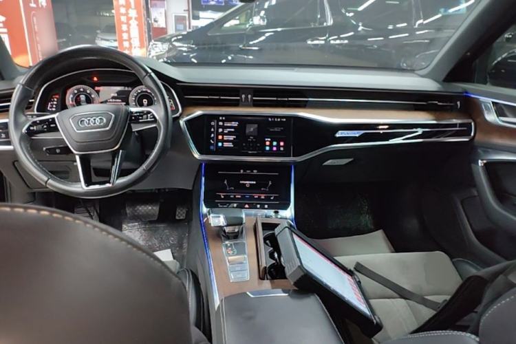 Used Audi A6L 2023 45 TFSI quattro Prestige Dynamic Edition Center Console