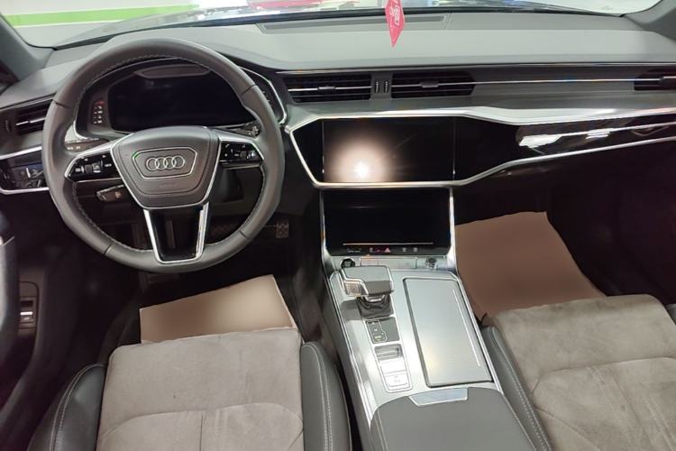 Used Audi A6L 2023 Revised 40 TFSI Luxury Dynamic Edition Center Console