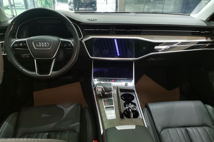 Used Audi A6L 2023 45 TFSI Prestige Elegant Edition Center Console