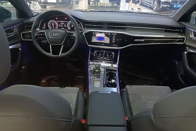 Used Audi A6L 2023 40 TFSI Luxury Dynamic Model Center Console