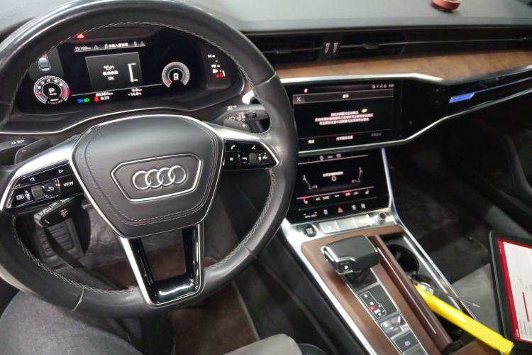 Used Audi A6L 2023 45 TFSI quattro Prestige Dynamic Edition Center Console