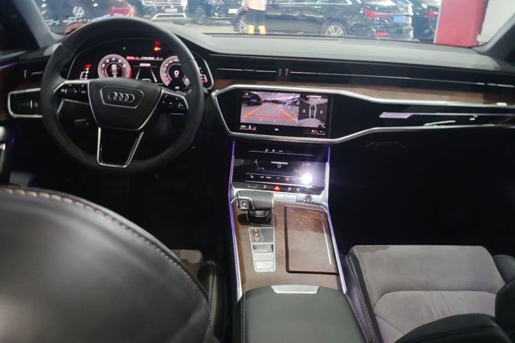 Used Audi A6L 2023 45 TFSI quattro Prestige Dynamic Edition Center Console