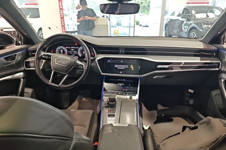 Used Audi A6L 2023 45 TFSI Prestige Dynamic Edition Center Console