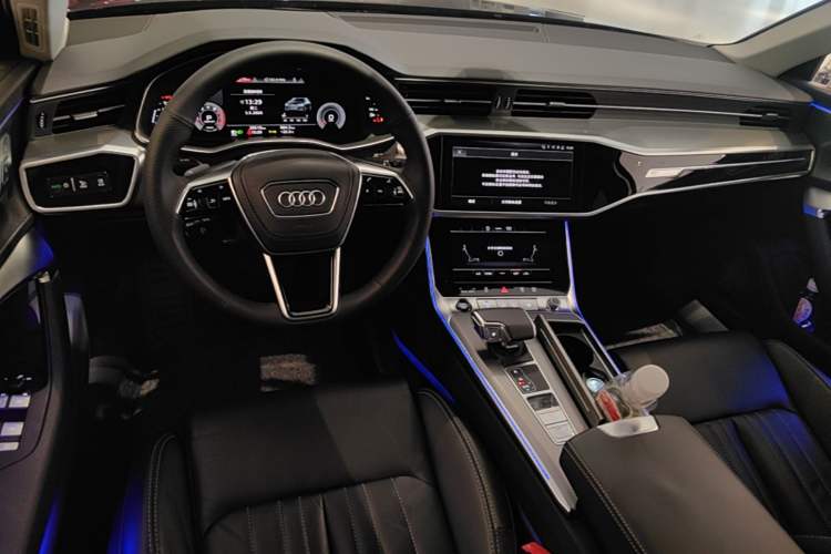 Used Audi A6L 2023 Revised 40 TFSI Luxury Prestige Edition Center Console