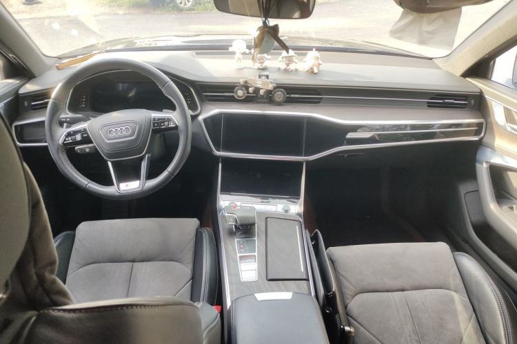 Used Audi A6L 2023 45 TFSI quattro Prestige Dynamic Edition Center Console