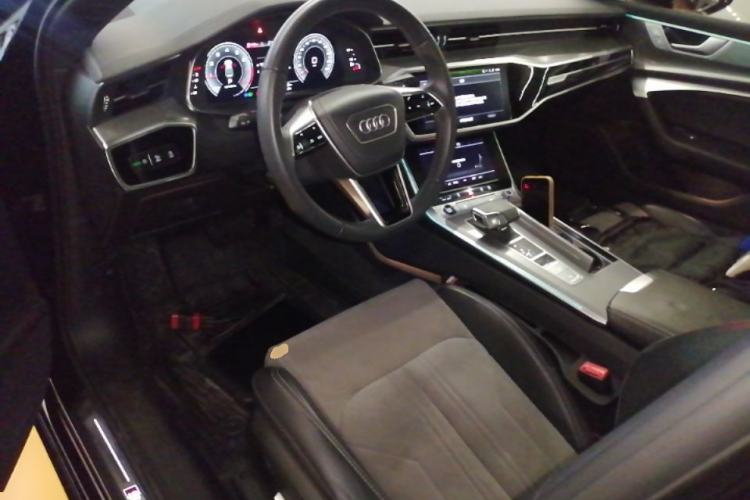 Used Audi A6L 2023 45 TFSI Prestige Dynamic Edition Center Console