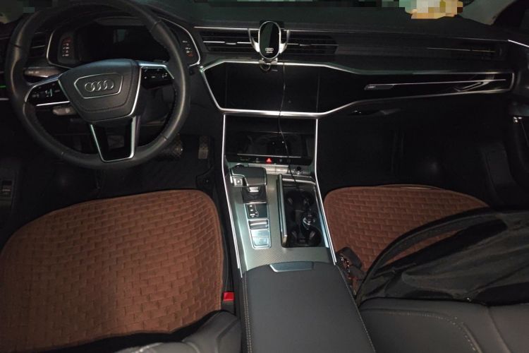 Used Audi A6L 2023 40 TFSI Luxury Prestige Edition Center Console