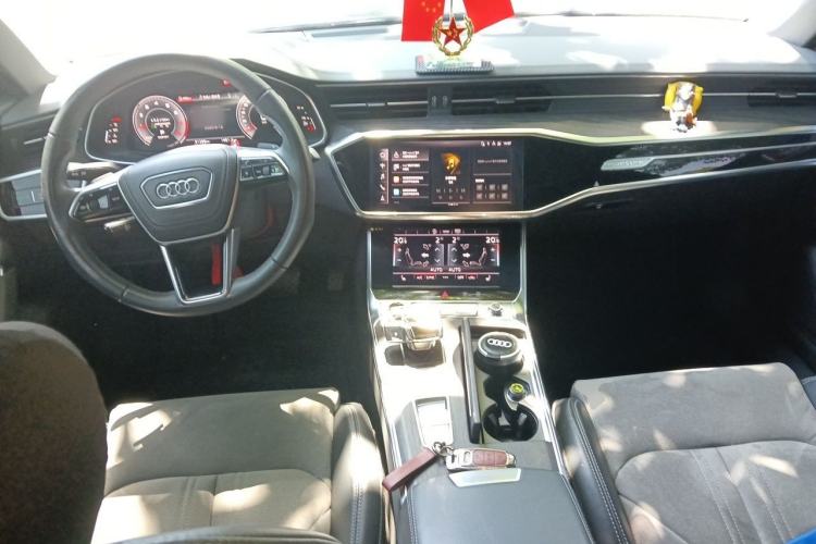 Used Audi A6L 2023 45 TFSI quattro Prestige Dynamic Edition Center Console