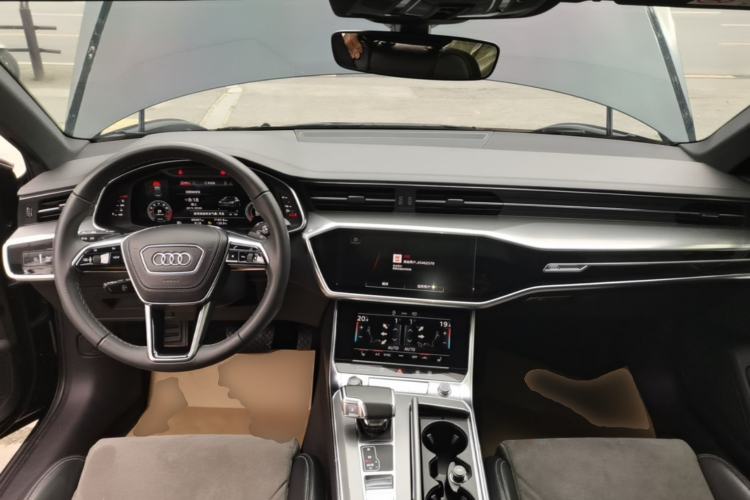 Used Audi A6L 2023 Revised 45 TFSI Prestige Dynamic Edition Center Console